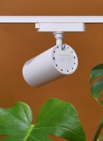 Hardwired Highland™ Track Light System - Image 7