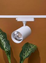 Hardwired Highland™ Track Light System - Image 3
