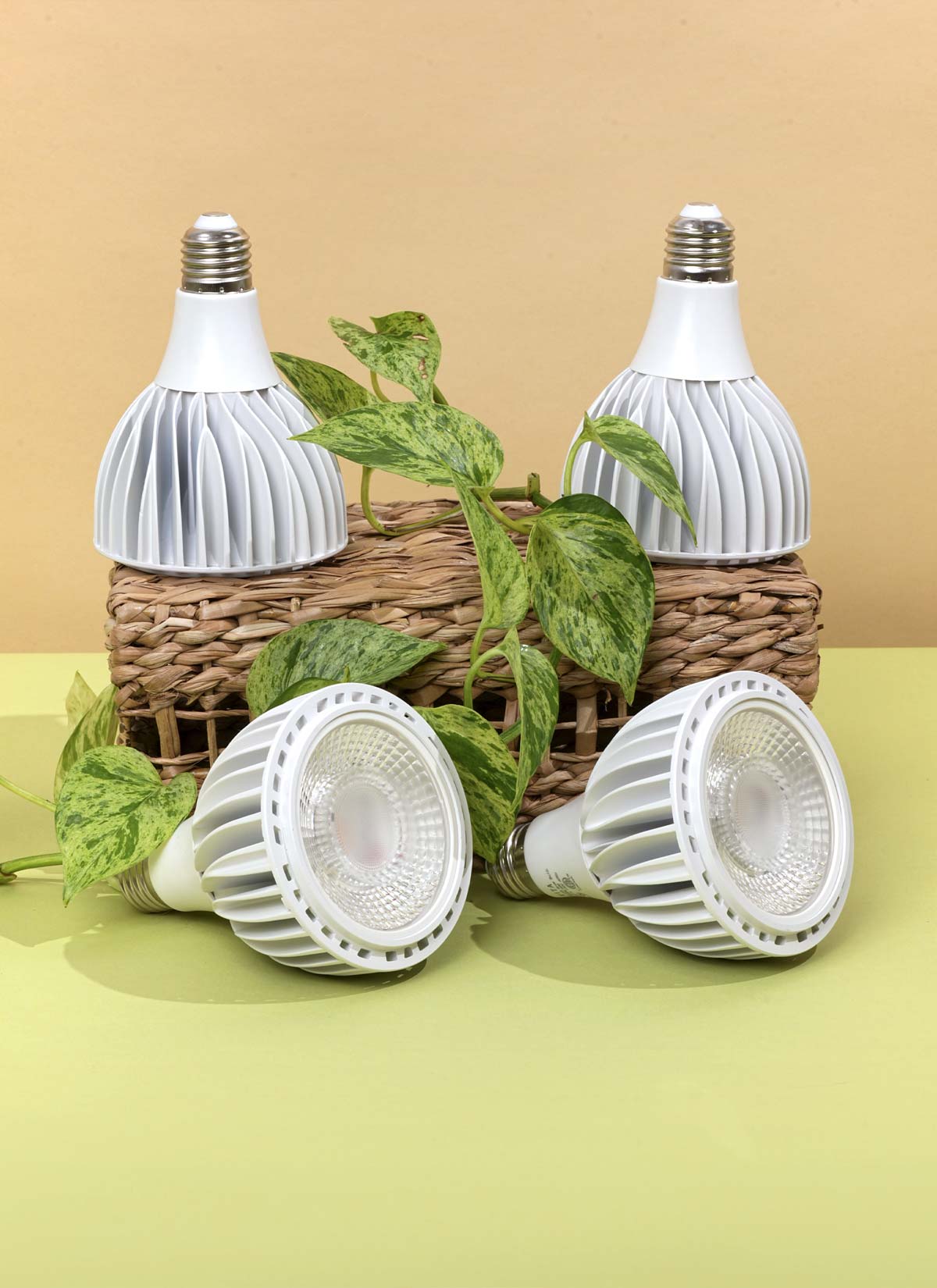 Vita-LED-Grow-Light-Bulb-White-Dimmable-Greenfit-Kit-3.jpg Greenfit™ Kit (Vita 4-Pack) - Image 1